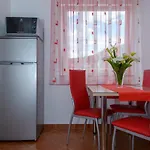 With Parking Space - 15440 Trogir