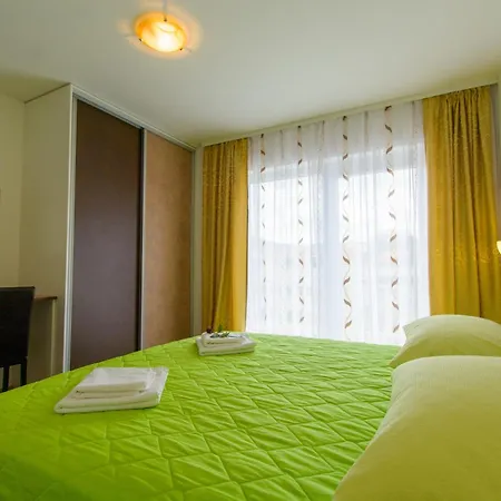 With Parking Space - 15440 شقة تروغير