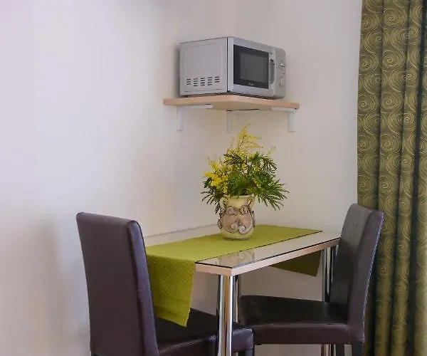 With Parking Space - 15440 Appartement